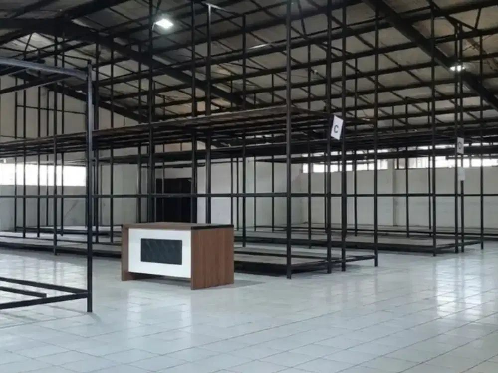 Gudang & Bangunan Komersial di Caringin Bandung