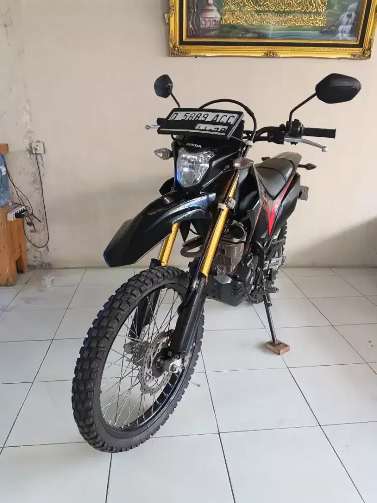 Mulus Ori Low Km !! Honda CRF L 150 Warna Hitam Tahun 2018 Istimewa