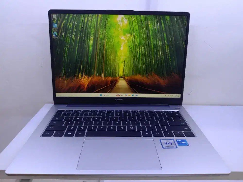Huawei Matepad XX
Core i5 13420H/RAM 16GB/SSD 512GB/14 WUXGA IPS/W11
