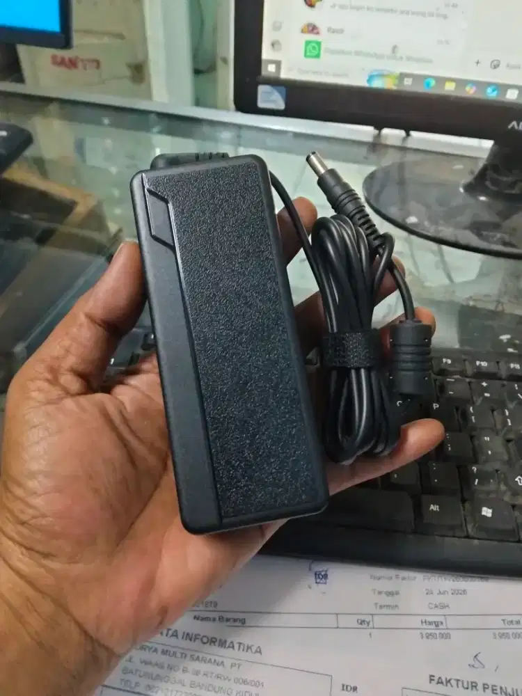 Adaptor Intel nuc orginal