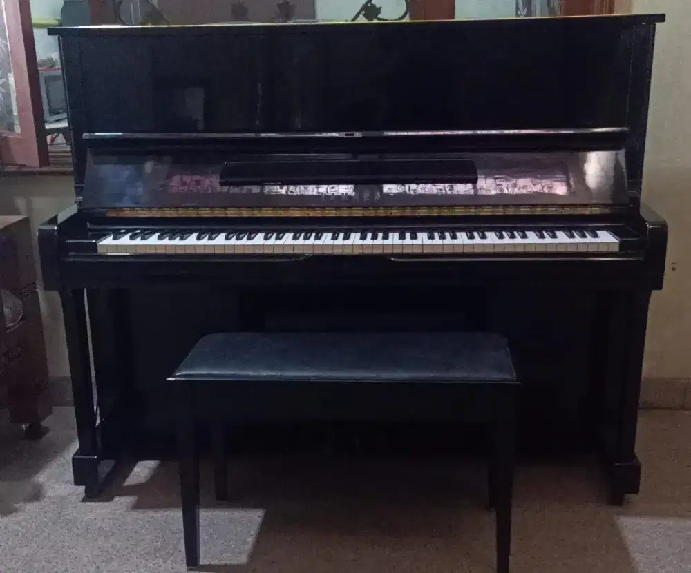 Dijual asyik : Piano Yamaha U1F