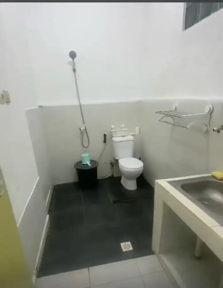 Kost Khusus Wanita