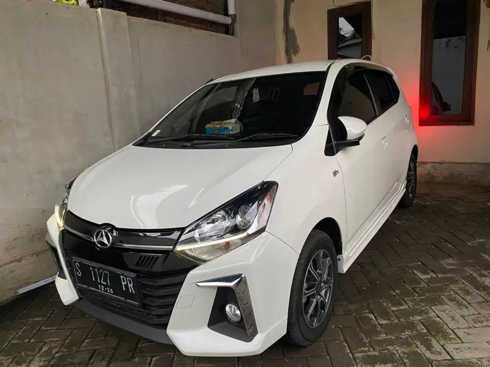 Ayla R 1.2 Putih Manual
