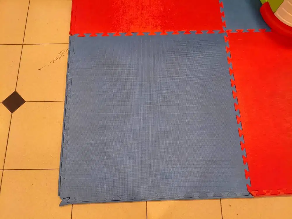 Matrass Playground Evamats Biru/Merah 100x100cm