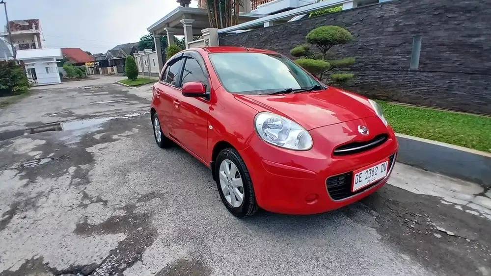 NISSAN MARCH KM 40 ribu