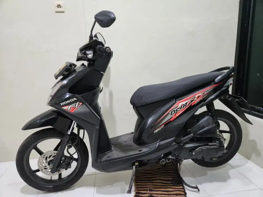 Dijual Honda BeAT FI 110cc Hitam Tahun 2013