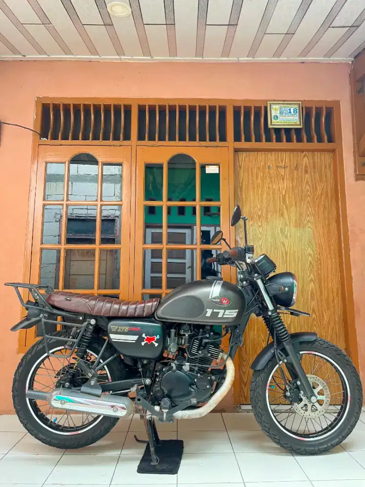 kawasaki w175 siap pakai low km dan sudah modif2 tipis ganteng kalcer