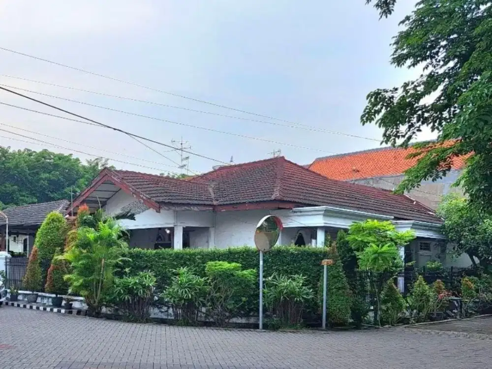 Rumah Wisma Permai  HITUNG TANAH STRATEGIS BAGUS