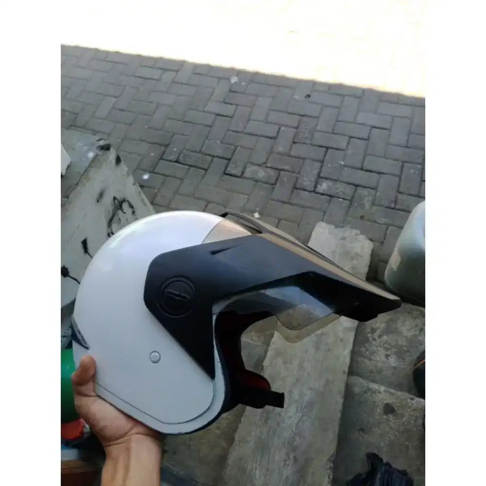 Helm semi trail/crf bekas