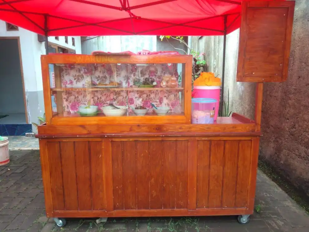JUAL ETALASE DAN MEJA KAYU JATI BELANDA