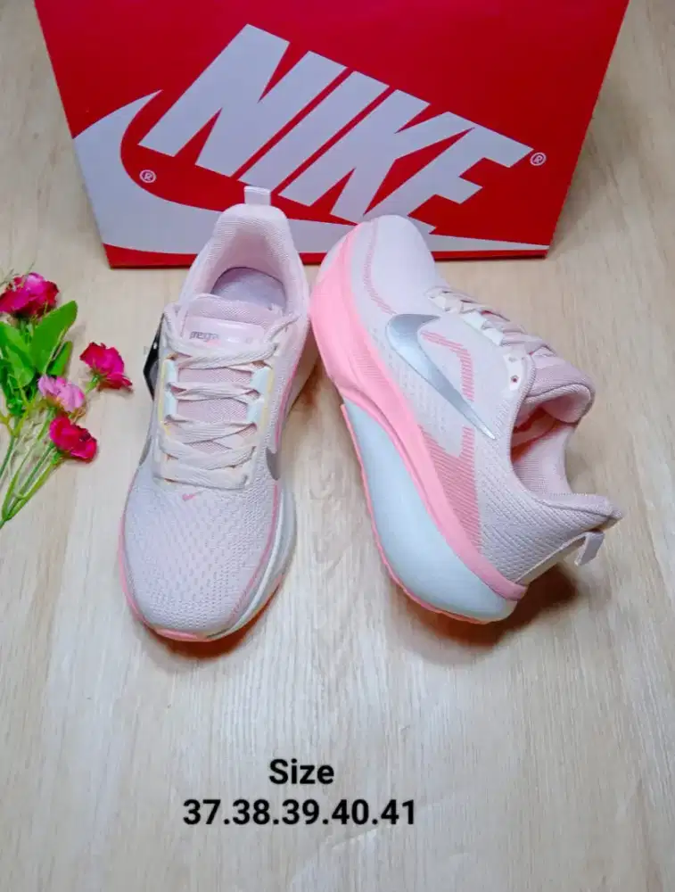 Sepatu Import Model Terbaru, Bayar Di Tempat (COD) & Gratis Ongkir