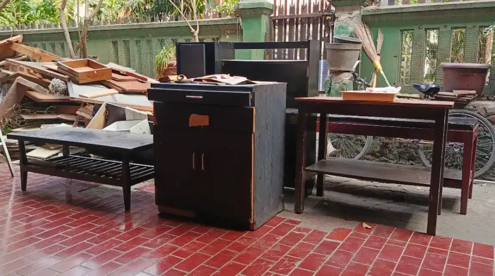 Gratis Lemari Meja Kayu