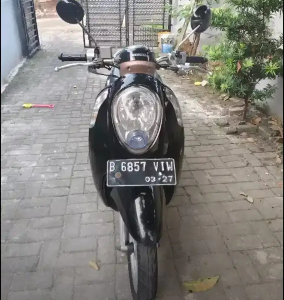 Honda Scoopy 2015