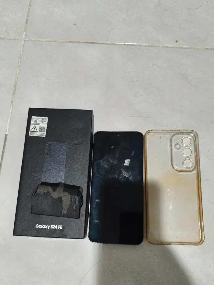 Samsung S24 FE 8/256GB Resmi SEIN Fullset Mulus