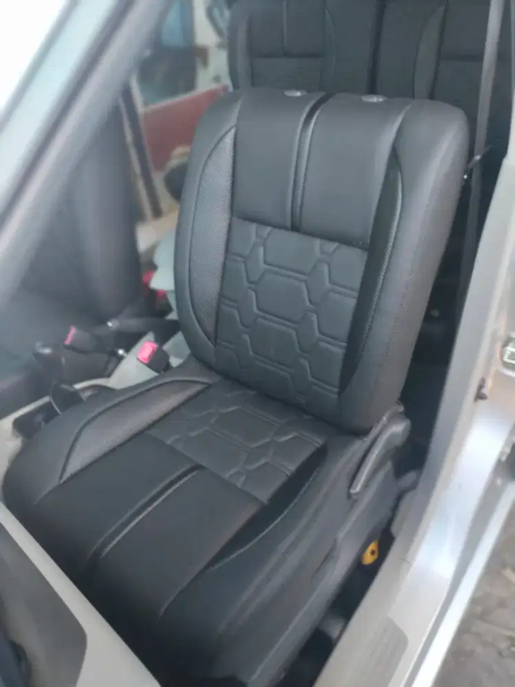 Di Cari Tukang Jok Mobil Berpengalam