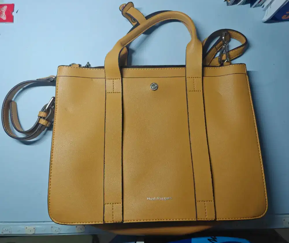 Preloved tas hush puppies
