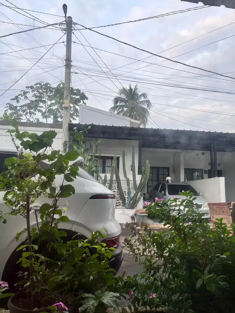 LOWONGAN PEKERJAAN KHUSUS WANITA