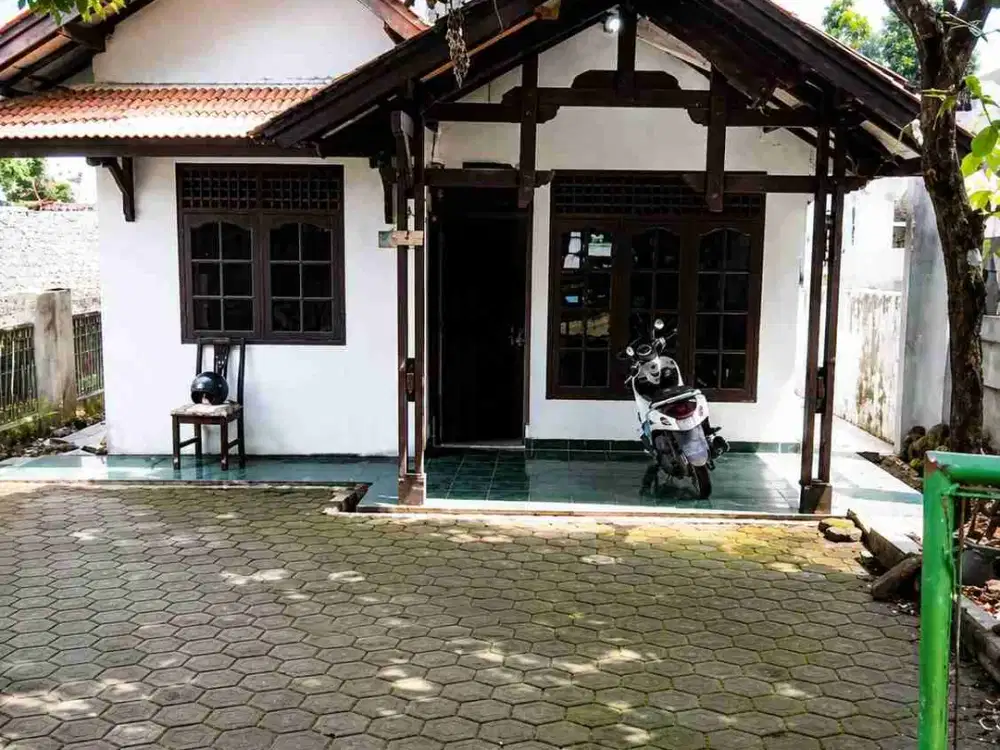 DIJUAL – Rumah LT 323 m² Dekat Pusat Kota Purwakarta
