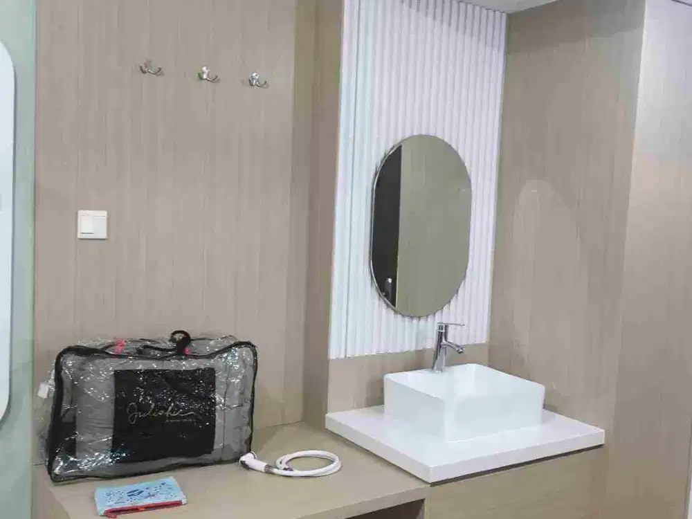 Dijual apartement Sunter park view, Type studio furnished lantai sedang view hadap gedung