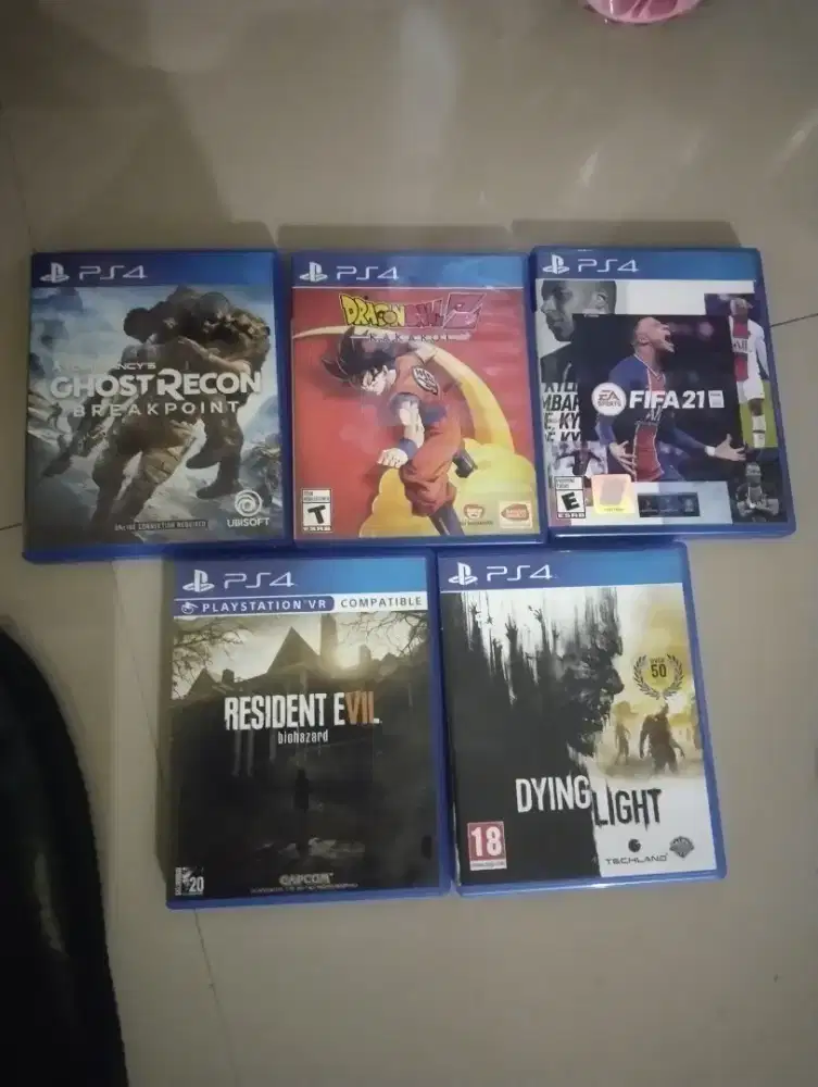 Kaset GAme PS4 harga beda beda