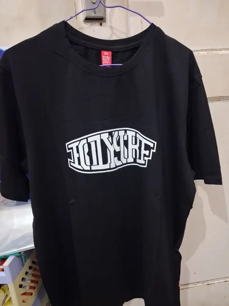 Baju kaous merk
Ecordie. Warna hitam
Limited edition
Barang terawat
Pe