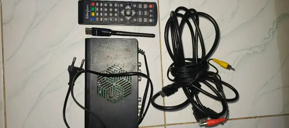 STB Advance STP A01 Lengkap (Ada Dongle WiFi + HDMI) - Second Mulus