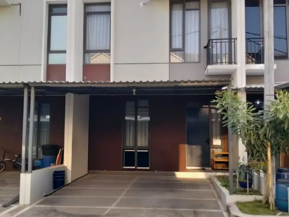 Rumah Siap Huni di Taman Kopo Indah V Gardenville