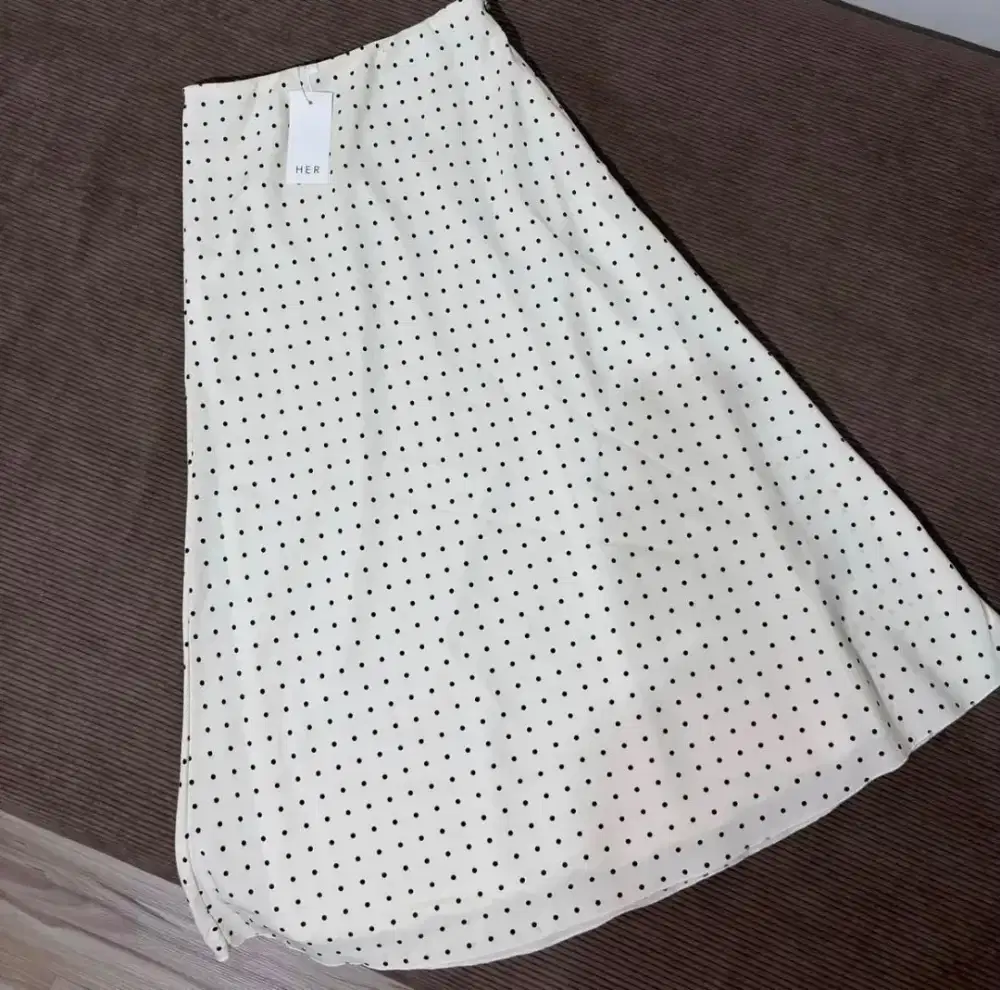 Rok polkadot bw
