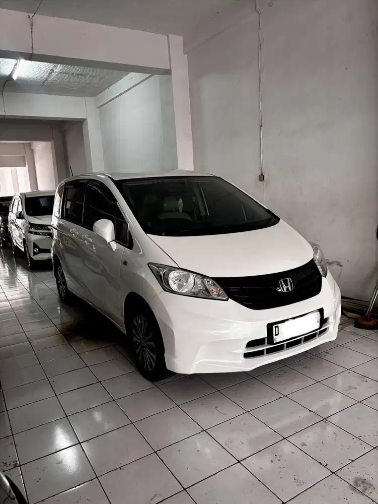 Honda Freed SD 2012 Matic AT S 2011 2010 PSD