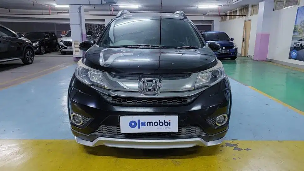 TDP 8, JT Honda BR-V 1.5 Prestige Bensin-AT Hitam 2016