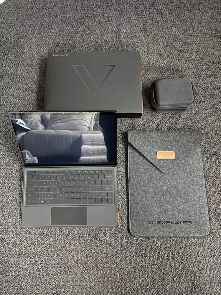 OneX Player Super V Mobile Workstation, 48 GB/1 TB