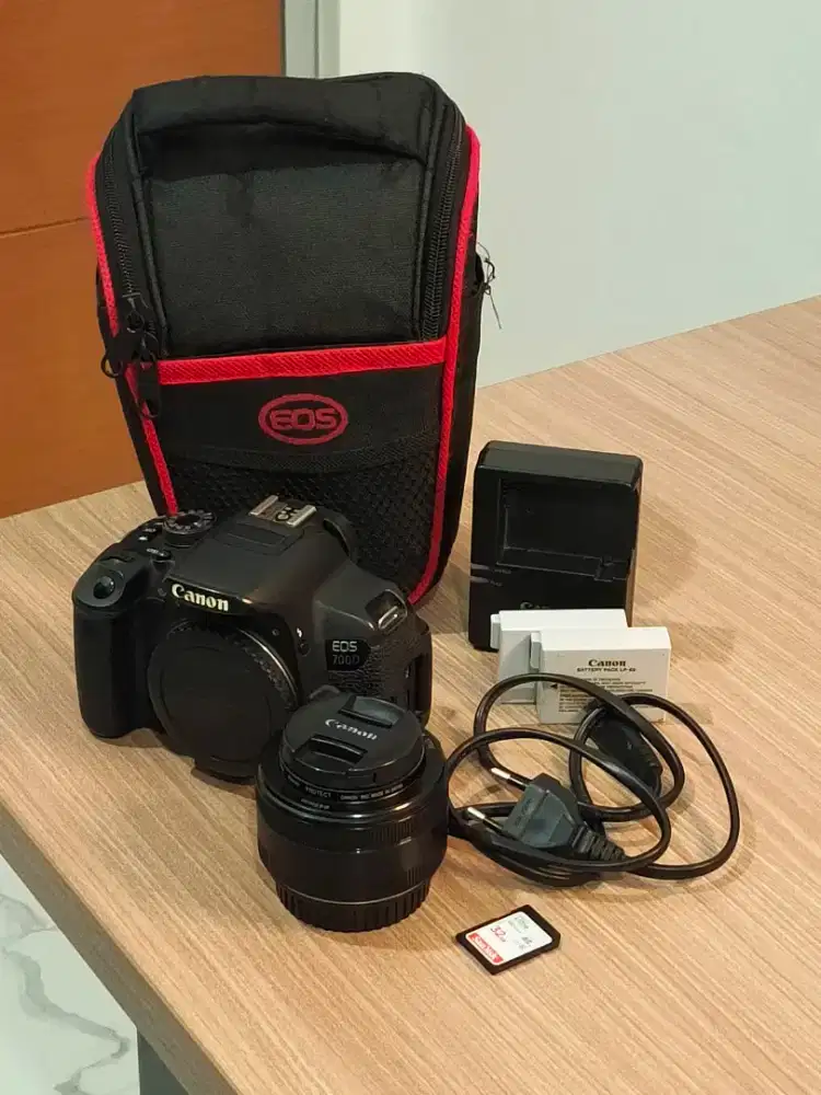 Kamera Canon EOS 700D + Lensa Fix 50mm f1.8 Fullset Siap Pakai
