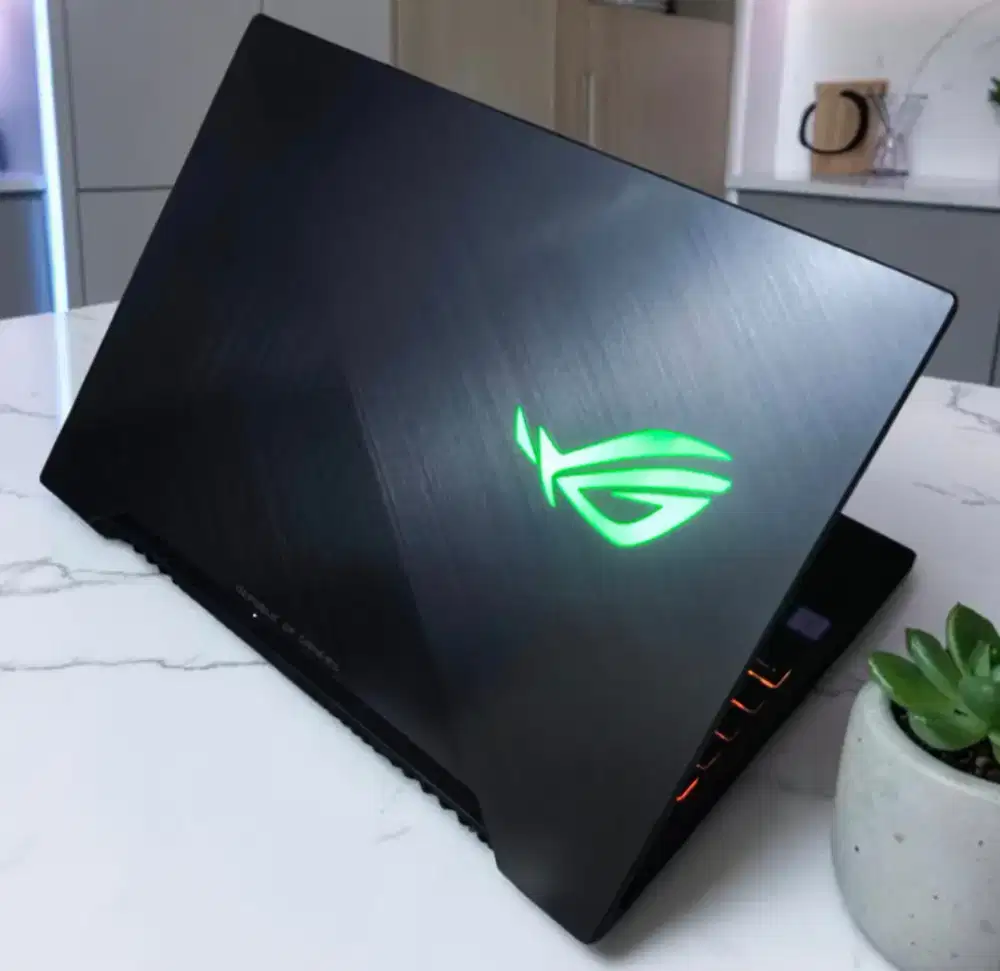 LAPTOP ASUS ROG STRIX SCAR GL504GM RAM 16GB/ SSD 512GB/VGA NVIDIA GTX