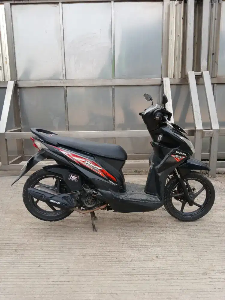 beat fi 2014 warna hitam