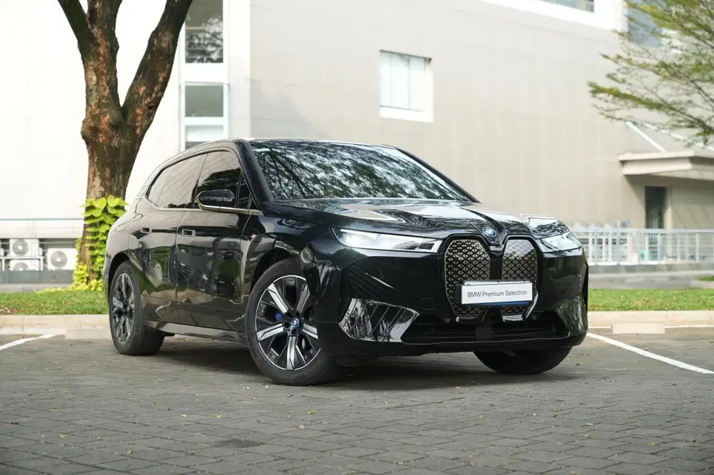 Bmw iX eDrive40i airsuspension special rate new car
