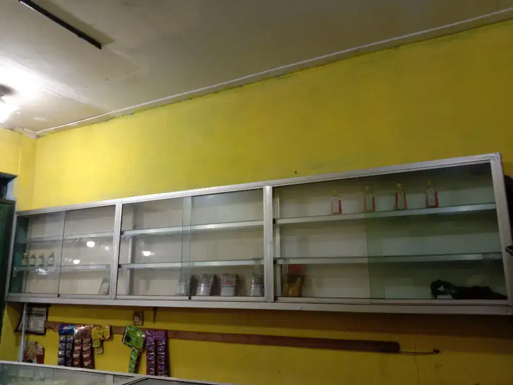 Jual cepat etalase diding dan etalase meja