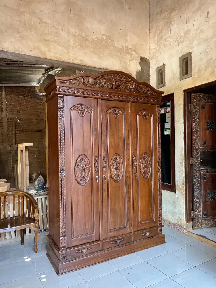 Lemari pakaian jati 3 pintu almari pakaian pintu 3