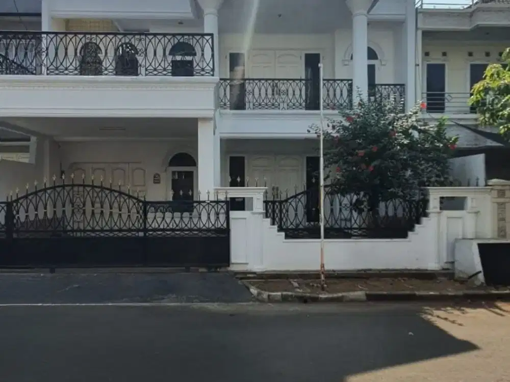 Rumah Gading Kirana Kelapa Gading Uku 11X17 Strategis 2,5 LT Bagus Hrg Menarik