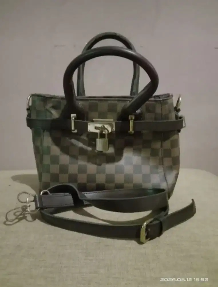 Sling bag cokelat