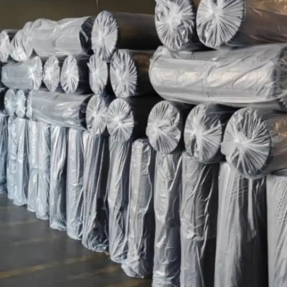 PLASTIC BUBEL WARP HITAM/PUTIH