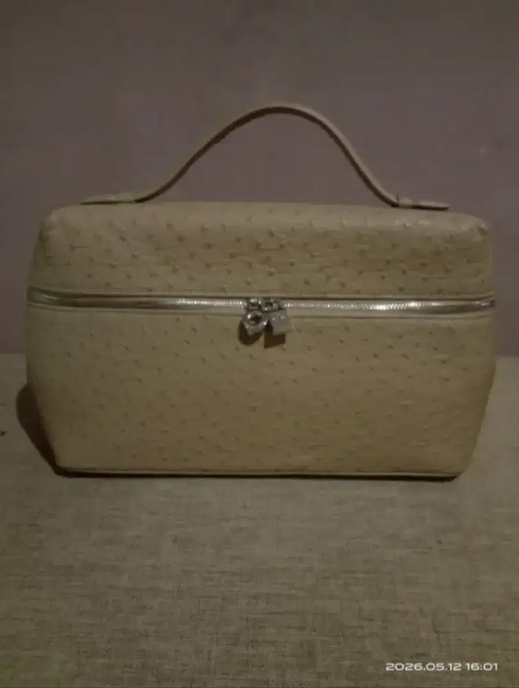Hand bag cream tua