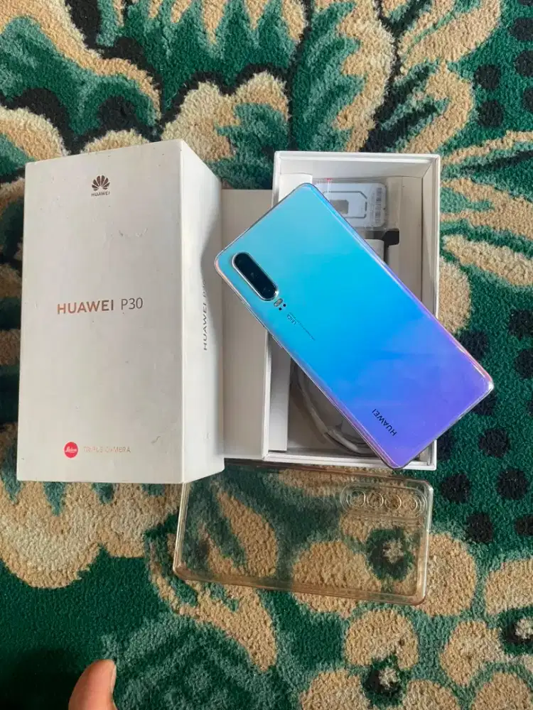 Huwawei P30 8/128 Garansi Resmi No Kendala