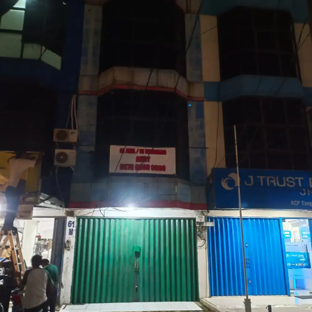 Ruko Multifungsi 3 lantai lokasi sangat strategis