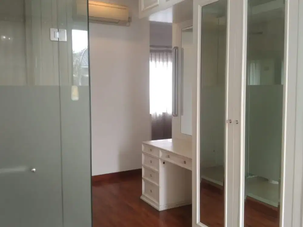 Dijual Rumah 3 Lantai – Residence One BSD, Tangerang Selatan