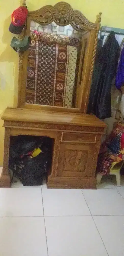 Jual meja rias seken