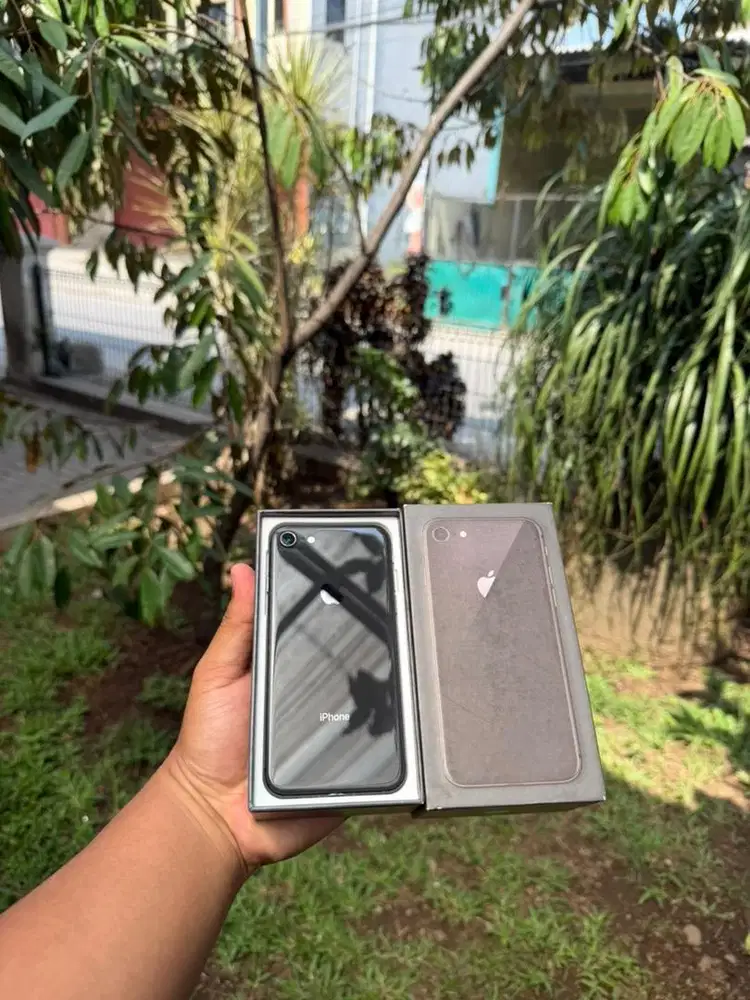 Iphone 8 64 gb kemenperin murah