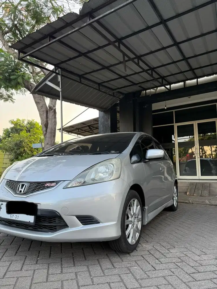 Honda jazz rs silver AT ge8 blum facelift