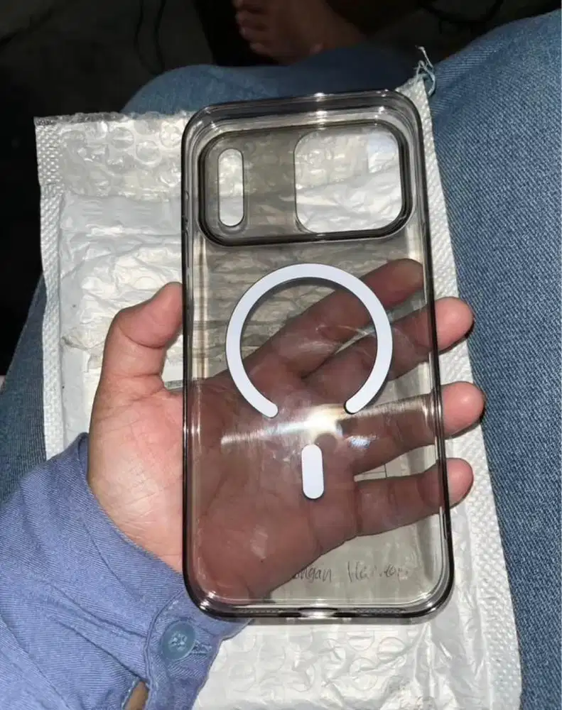 Casing Iphone 17 Promax