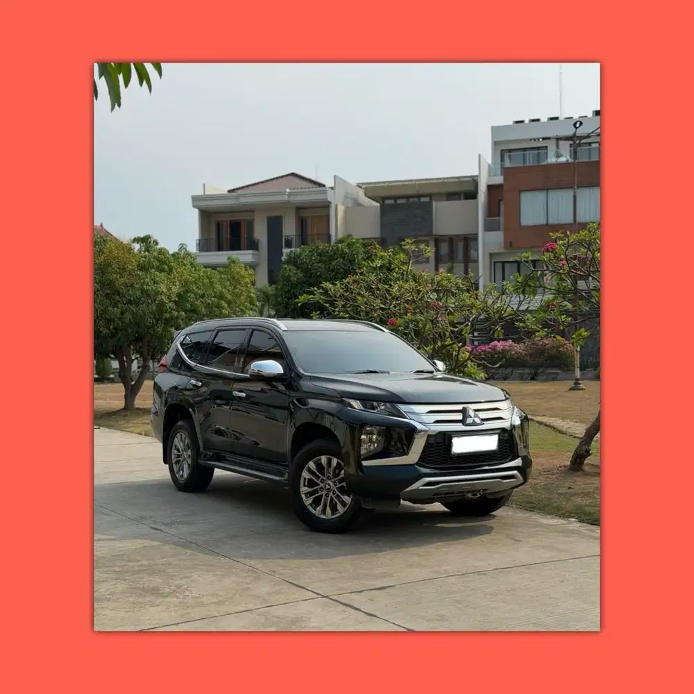Mitsubishi Pajero EXCEED Hitam 2022 2023 Matic 4x2