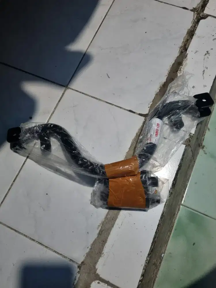 Misi mau jual step pijakan kaki depan untuk vario 125 dan beat msh bru